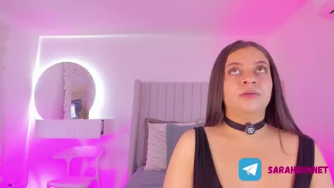 Sarah Bonneth online show from 4, 12, 2025