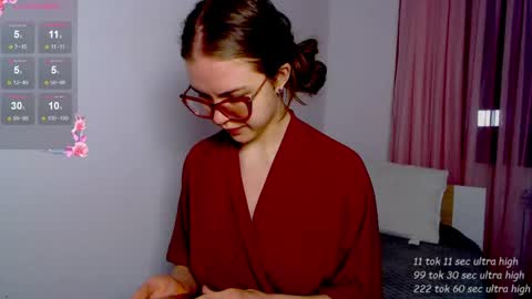 Snapshot of sarah_hs chatting on 26, 4, 2026 Sarah online show from 26, 4, 2026
