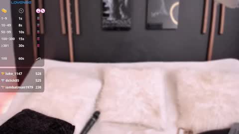 Snapshot of sarah_jacobbs chatting on 10, 2, 2025 online show from 10, 2, 2025