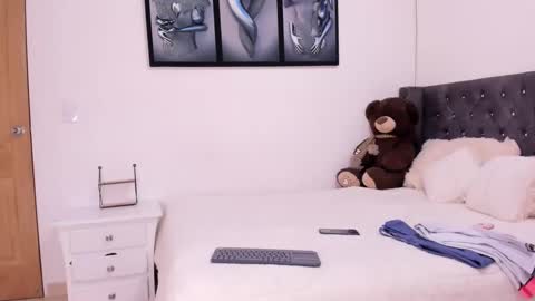 Snapshot of sarah_marquez_ chatting on 18, 2, 2025 Sarah Marquez  online show from 18, 2, 2025