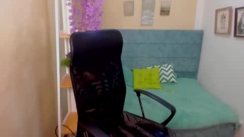 Sarah Ramirez online show from 29, 1, 2025