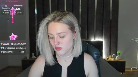 Snapshot of sarah_soul chatting on 11, 1, 2025 Sarah online show from 11, 1, 2025