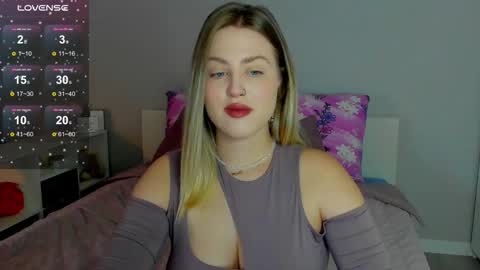 Snapshot of sarah_soul chatting on 25, 9, 2025 Sarah online show from 25, 9, 2025