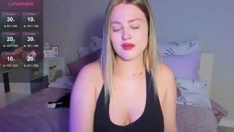Snapshot of sarah_soul chatting on 24, 10, 2025 Sarah online show from 24, 10, 2025