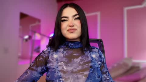 Snapshot of sarah_volkov chatting on 17, 1, 2025 online show from 17, 1, 2025