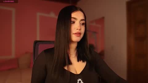 Snapshot of sarah_volkov chatting on 31, 1, 2025 online show from 31, 1, 2025