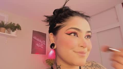 Snapshot of sarah_volkov chatting on 19, 9, 2025 online show from 19, 9, 2025