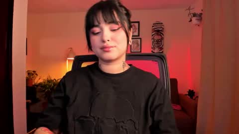 Snapshot of sarah_volkov chatting on 10, 1, 2026 online show from 10, 1, 2026