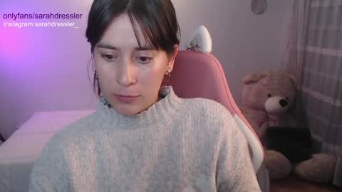 sarahdressler online show from 2, 2, 2025