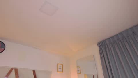 Snapshot of sarahevans__ chatting on 21, 2, 2025 Sarah Evans online show from 21, 2, 2025