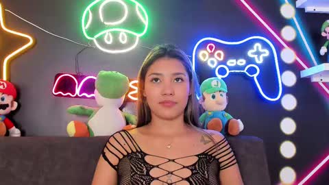 Snapshot of sarahevans__ chatting on 11, 3, 2025 Sarah Evans online show from 11, 3, 2025