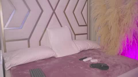 Snapshot of sarahgrey18 chatting on 25, 3, 2026 Sarah online show from 25, 3, 2026