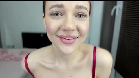 sarahphyllis online show from 17, 2, 2025