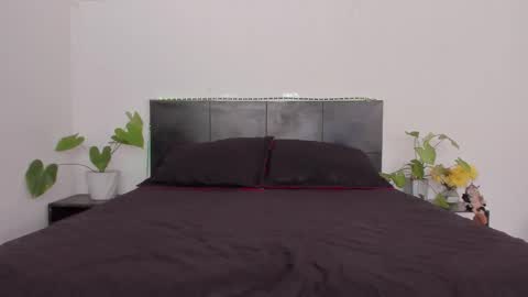 Snapshot of sarahredi chatting on 13, 1, 2025 Girl next door online show from 13, 1, 2025