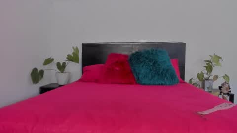 Snapshot of sarahredi chatting on 18, 1, 2025 Girl next door online show from 18, 1, 2025