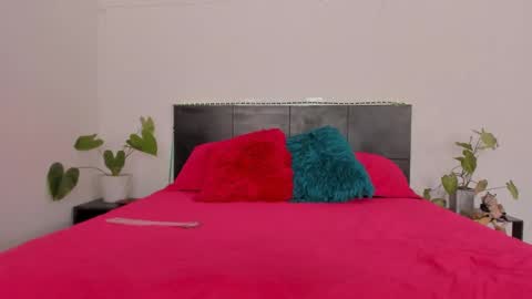 Snapshot of sarahredi chatting on 20, 1, 2025 Girl next door online show from 20, 1, 2025