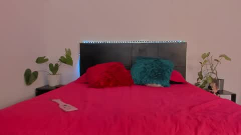 Snapshot of sarahredi chatting on 21, 1, 2025 Girl next door online show from 21, 1, 2025