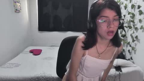 Snapshot of sarahsmitt chatting on 13, 2, 2026 Sarah online show from 13, 2, 2026