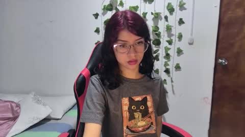 Snapshot of sarahsmitt chatting on 15, 3, 2026 Sarah online show from 15, 3, 2026