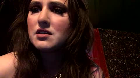 sarahsweetie17 online show from 10, 9, 2025