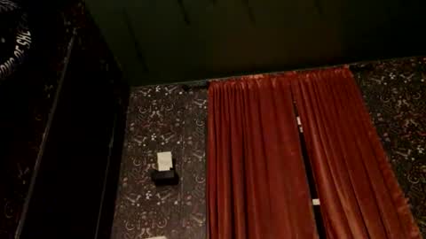 sarahsweetie17 online show from 13, 10, 2025