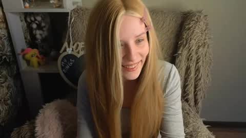 Snapshot of sarakaell chatting on 26, 5, 2026 Sara online show from 26, 5, 2026
