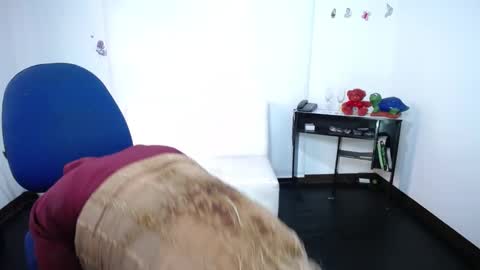 Saraloves online show from 23, 12, 2024