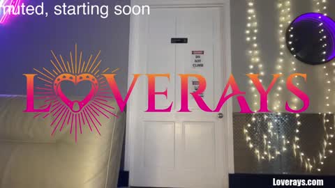 Snapshot of saraloverays chatting on 5, 12, 2025 Back from Vacay Follow for more here online show from 5, 12, 2025