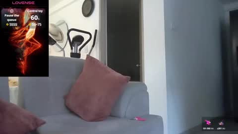 Snapshot of saramartinez100 chatting on 27, 1, 2025 sara martinez online show from 27, 1, 2025