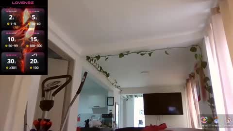 Snapshot of saramartinez100 chatting on 17, 9, 2025 sara martinez online show from 17, 9, 2025