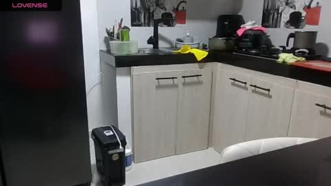 Snapshot of saramartinez100 chatting on 14, 4, 2026 sara martinez online show from 14, 4, 2026