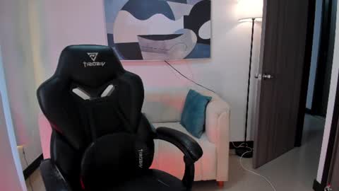 Snapshot of saraparkerx chatting on 14, 6, 2026 I am Sara online show from 14, 6, 2026