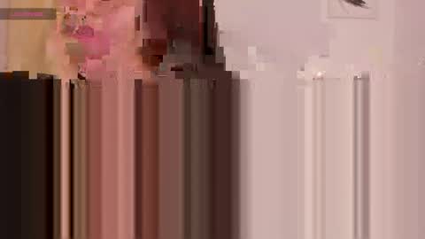 Snapshot of sarasuarez___ chatting on 26, 4, 2026 online show from 26, 4, 2026