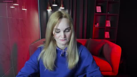 Snapshot of sarasubtlety chatting on 30, 9, 2025 Sara online show from 30, 9, 2025