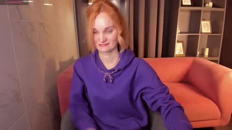 Snapshot of sarasubtlety chatting on 3, 12, 2025 Sara online show from 3, 12, 2025