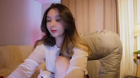 Snapshot of sarasuo chatting on 6, 6, 2026 Shara online show from 6, 6, 2026