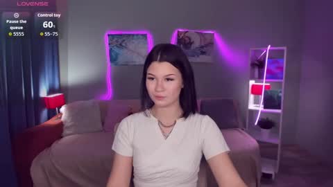 Snapshot of saravivid chatting on 25, 5, 2026 SaraVivid online show from 25, 5, 2026
