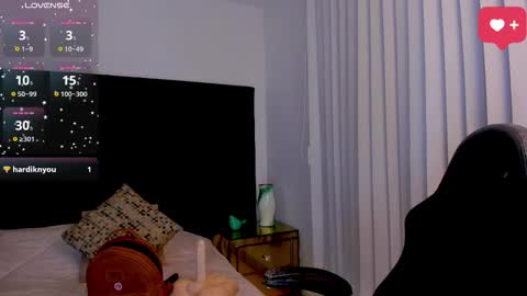      online show from 25, 2, 2026