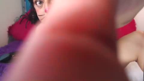 Sara Wills online show from 31, 10, 2025