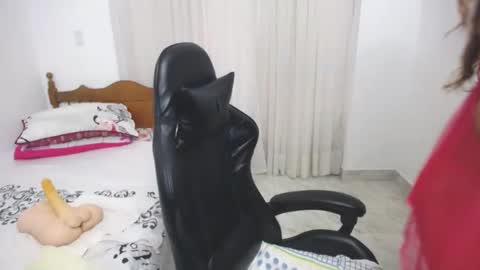 saray1221 online show from 1, 2, 2025