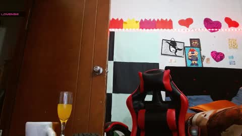 Snapshot of saray_extrovert1 chatting on 11, 4, 2026 Sara Jimenez online show from 11, 4, 2026