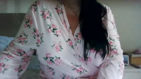 Snapshot of saretta46 chatting on 6, 5, 2026 Sara online show from 6, 5, 2026