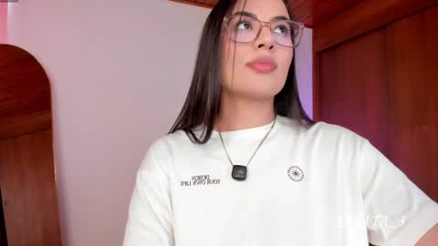 Sarita Lozano online show from 14, 4, 2026