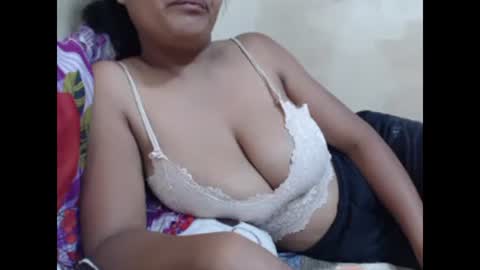 saronette online show from 11, 1, 2025