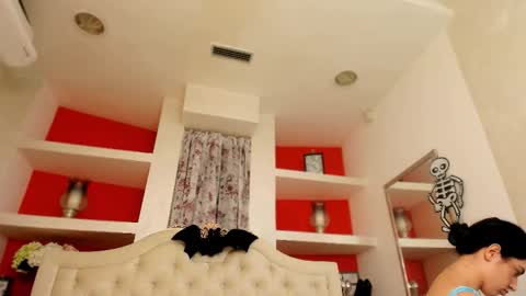 Snapshot of sarra_ray chatting on 3, 11, 2025 Sarra online show from 3, 11, 2025