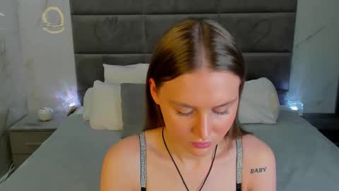 sasha  meow online show from 17, 11, 2025