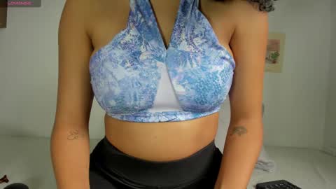 Snapshot of sasha_collinns chatting on 28, 2, 2025 sasha_collinns online show from 28, 2, 2025