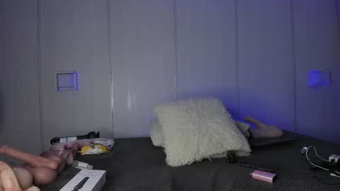 Sasha  online show from 6, 4, 2026