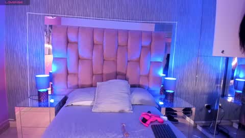 Camila  online show from 11, 1, 2025