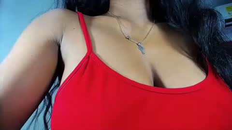 Snapshot of sashabreck1 chatting on 5, 7, 2026 sashabreck1 online show from 5, 7, 2026